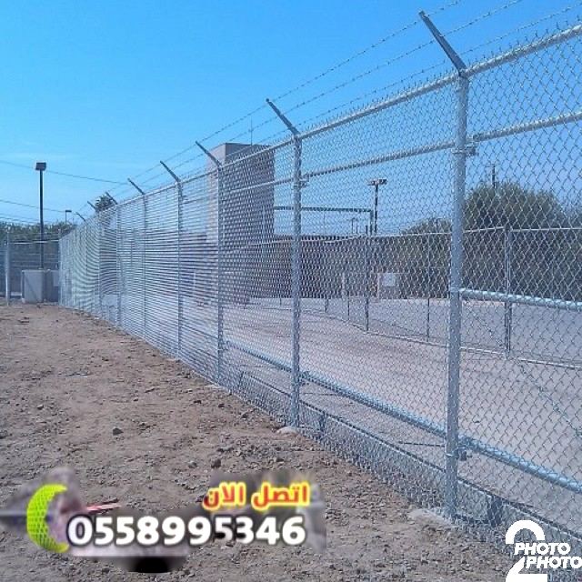 مقاول شبوك وسياجات امنيه شبك مزارع شبك ملاعب
